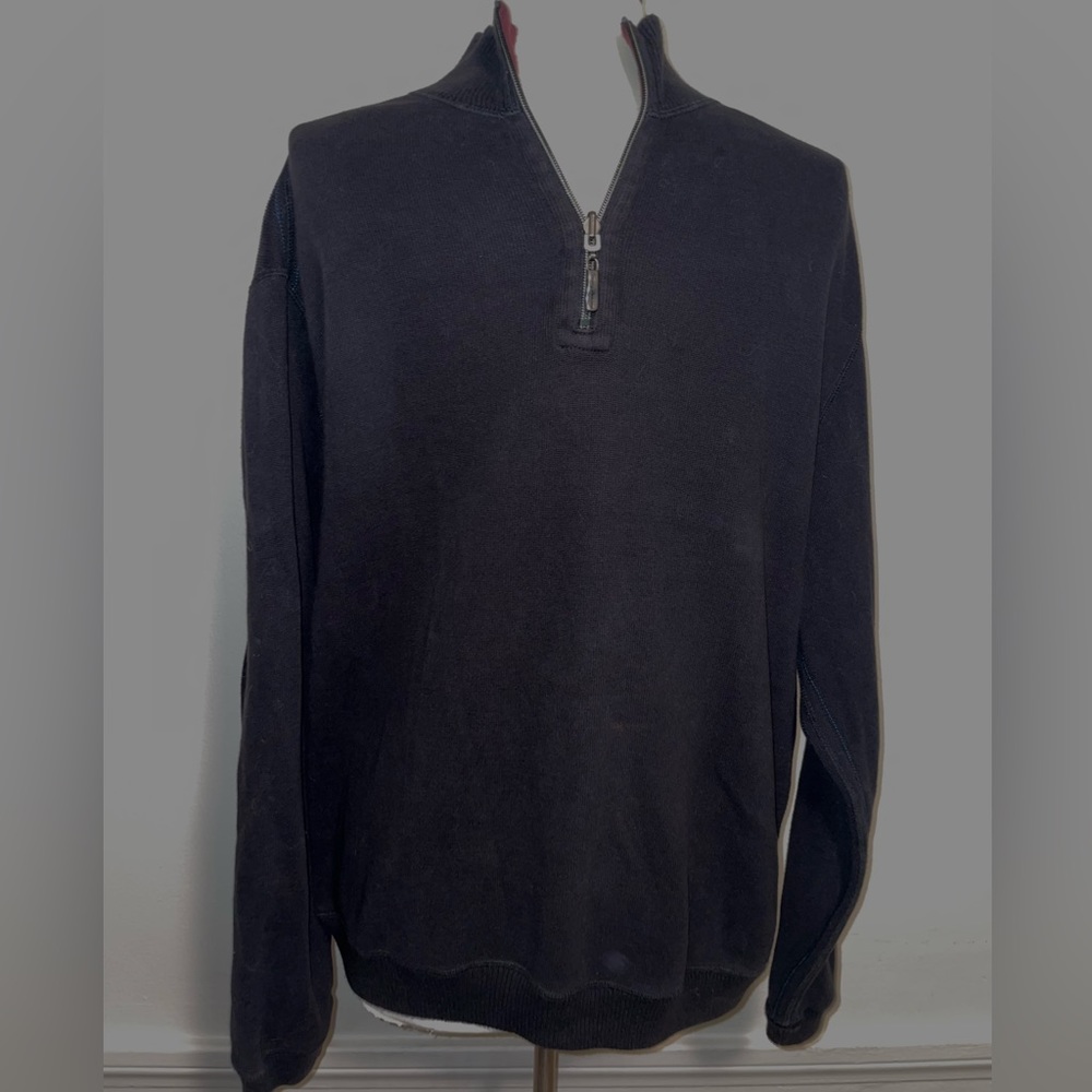 Tommy Bahama men’s size XL reversible sweater.